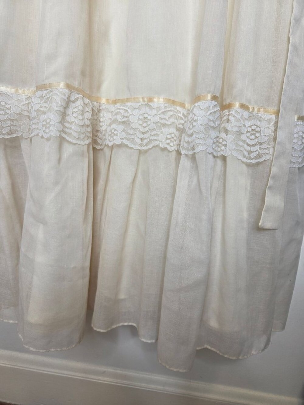 VTG Gunne Sax Ivory Lace Prairie Wedding Dress Cameo Pin Sheer OverlayCottage - Picture 10 of 15